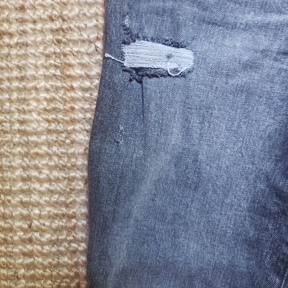 Old Navy OG straight size 8 black jeans - Picture 3 of 4